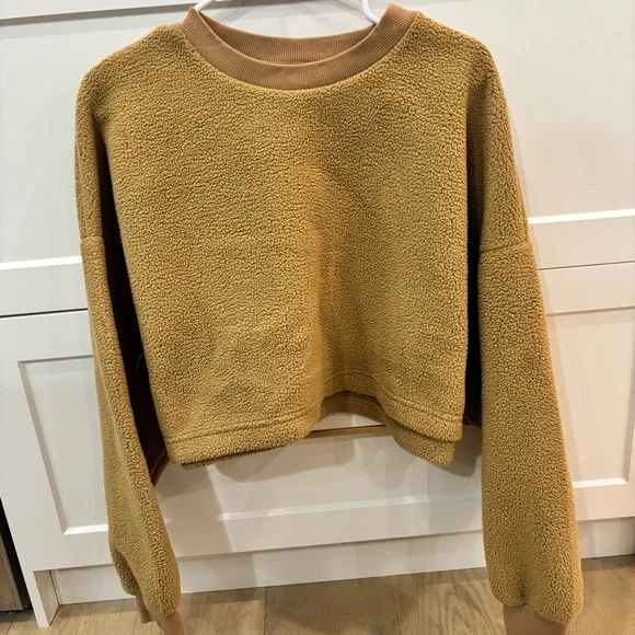 Sweater - Picture 1 of 3